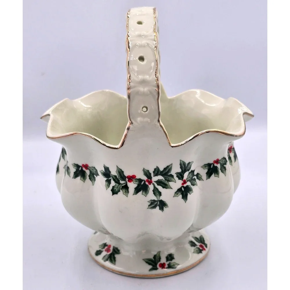 Living Quarters Christmas Holly‎ Berry Ceramic Footed Basket Candy Dish Flowers